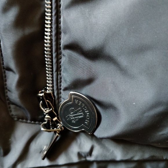 Authentic moncler coat size 0 moving sale - Picture 3 of 7